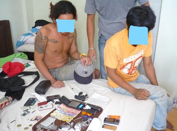 2 KATAO HULI SA ISINAGAWANG DRUG BUY-BUST OPERATION SA BARANGAY MAGANG BAYAN NG DAET!