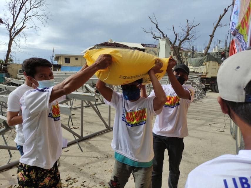 AKO BICOL SENDS 25 TONS OF RICE TO S. LEYTE