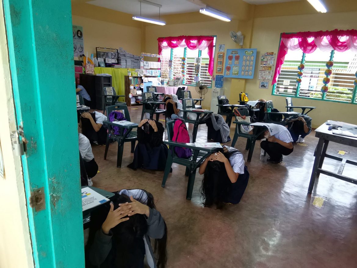 PUBLIC SCHOOLS IN CAMARINES NORTE PARTICIPATED IN NATIONAL SIMULTANEOUS EARTHQUAKE DRILL AFTER TWO YEARS